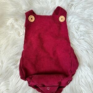 Bailey's Blossoms red corduroy bubble romper size 9-12 months // 3377